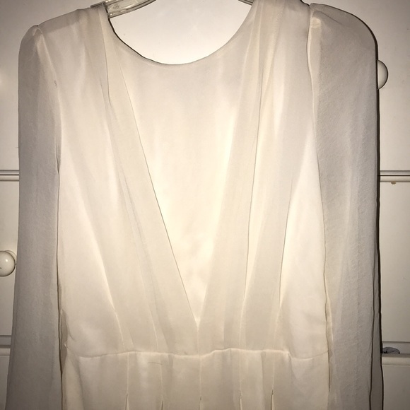 Cream sheer romper - Picture 2 of 4